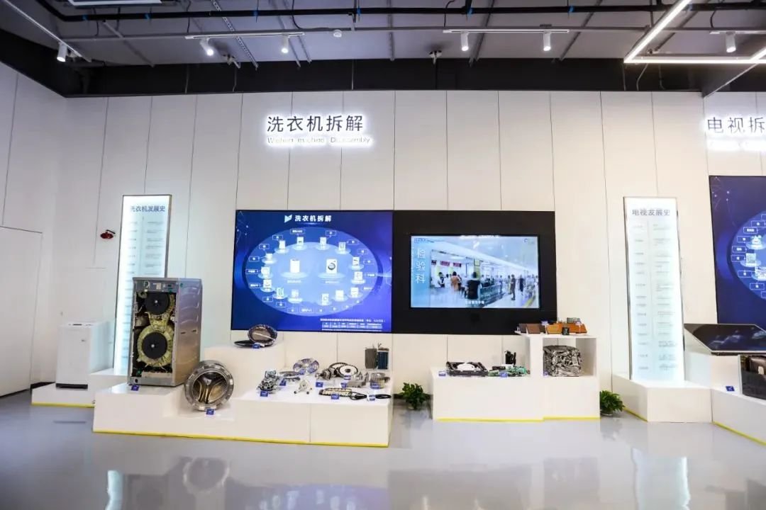 上市30年，海尔智家大变局 从“零配件销售”到“生态品牌”的涅槃