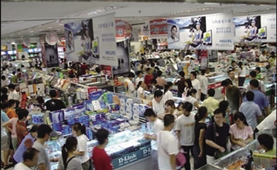 电商冲击下的实体数码店困境与西宁电子市场的逆境求生